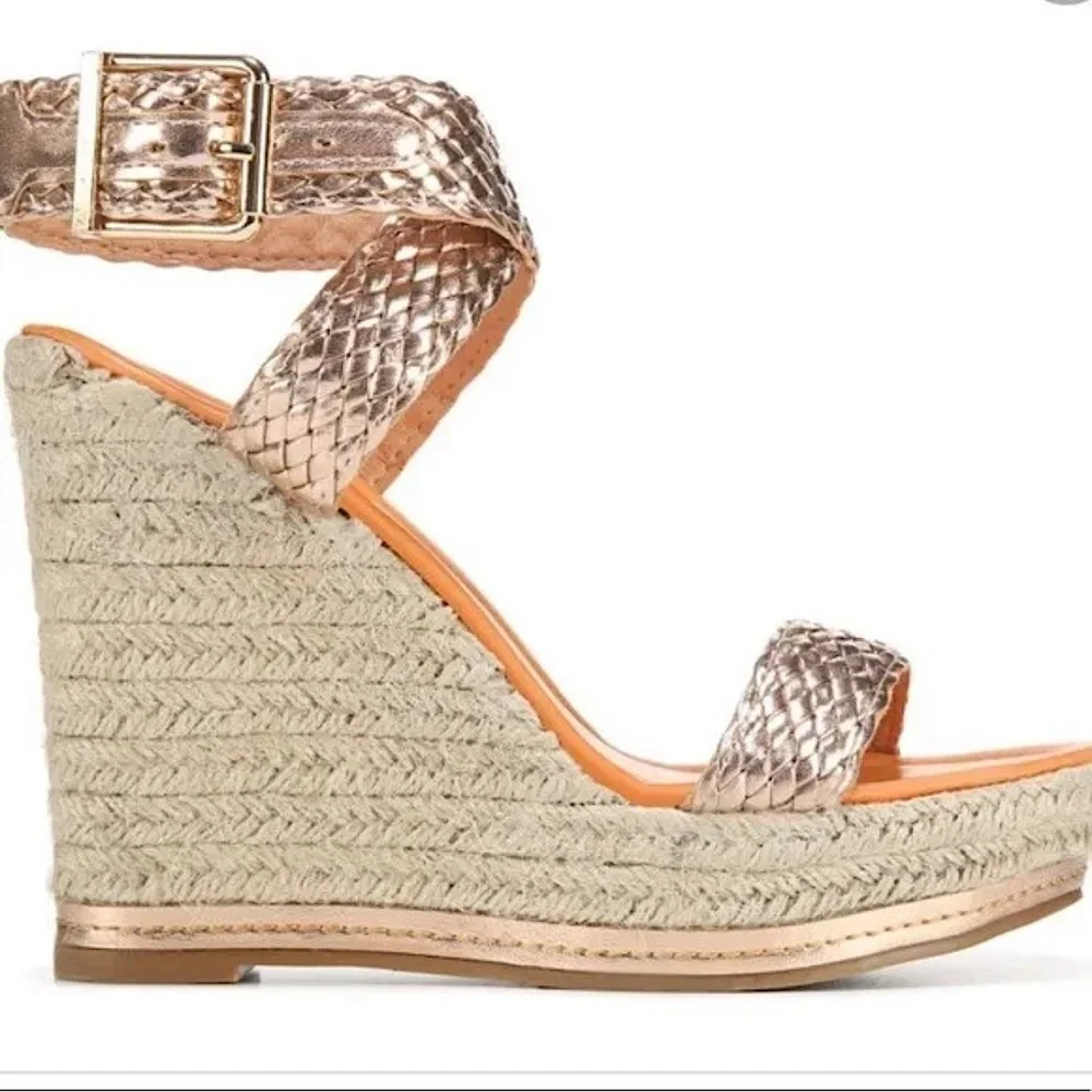 Madden Girl Narla Wedged Sandals